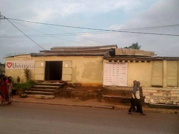 Igreja Universal AKEIKOI - Carrefour du collège Destin - Akekoi, Abidjan - Abijan  - 2201 - Costa do Marfim, 0 - Akekoi Abidjan - Abijan - Costa do Marfim