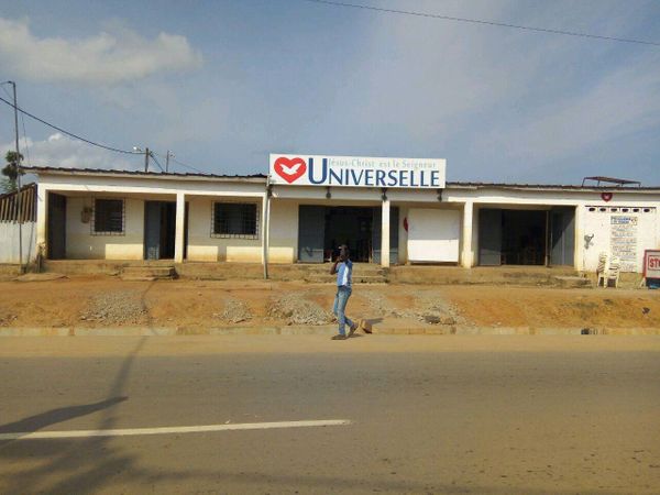 Igreja Universal SOUBRE - Entrelelycéeetl'EPPrésidentiel - Soubré, Soubré - -  - 2201 - Costa do Marfim