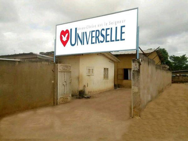 Igreja Universal YAMOUSSOUKRO - 220 lgts, entre le bar vert et Carrefour dangereux - Yamoussoukro, Yamoussoukro - -  - 2201 - Costa do Marfim, 0 - Yamoussoukro Yamoussoukro - - - Costa do Marfim