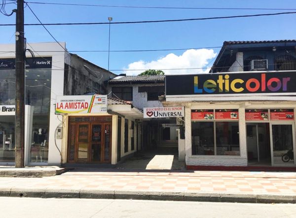 Igreja Universal LETICIA - Calle 8, 9 - 44 - Centro, Leticia - Amazonas  - Colômbia