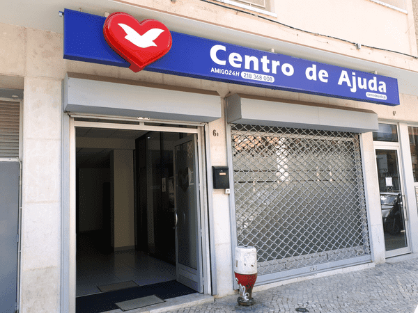 Igreja Universal ALCANTARA - Rua dos Lusiadas, 6 C-D - Ajuda, Lisboa - Lisboa  - 1300-370 - Portugal, 6 C-D - Ajuda Lisboa - Lisboa - Portugal