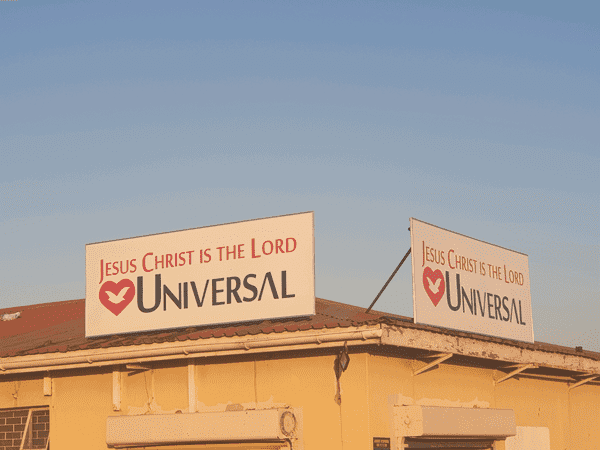 Igreja Universal NORONGO - Norongo Road , 45 - New Brighton , Port Elizabeth - Port Elizabeth  - 2000 - África do Sul