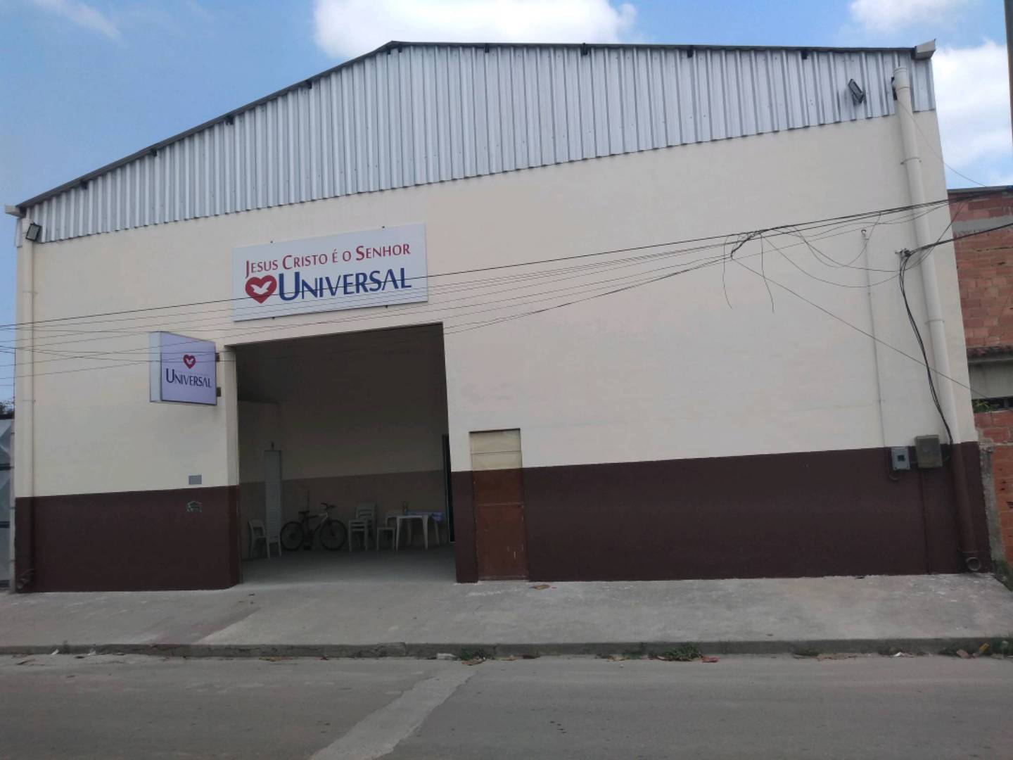 Igreja Universal URUSSAI - Rua General Gomes Carneiro, 00 - Saracuruna - Urussai, Duque de Caxias - Rio de Janeiro  - 25211050 - Brasil, 00 - Saracuruna - Urussai Duque de Caxias - Rio de Janeiro - Brasil