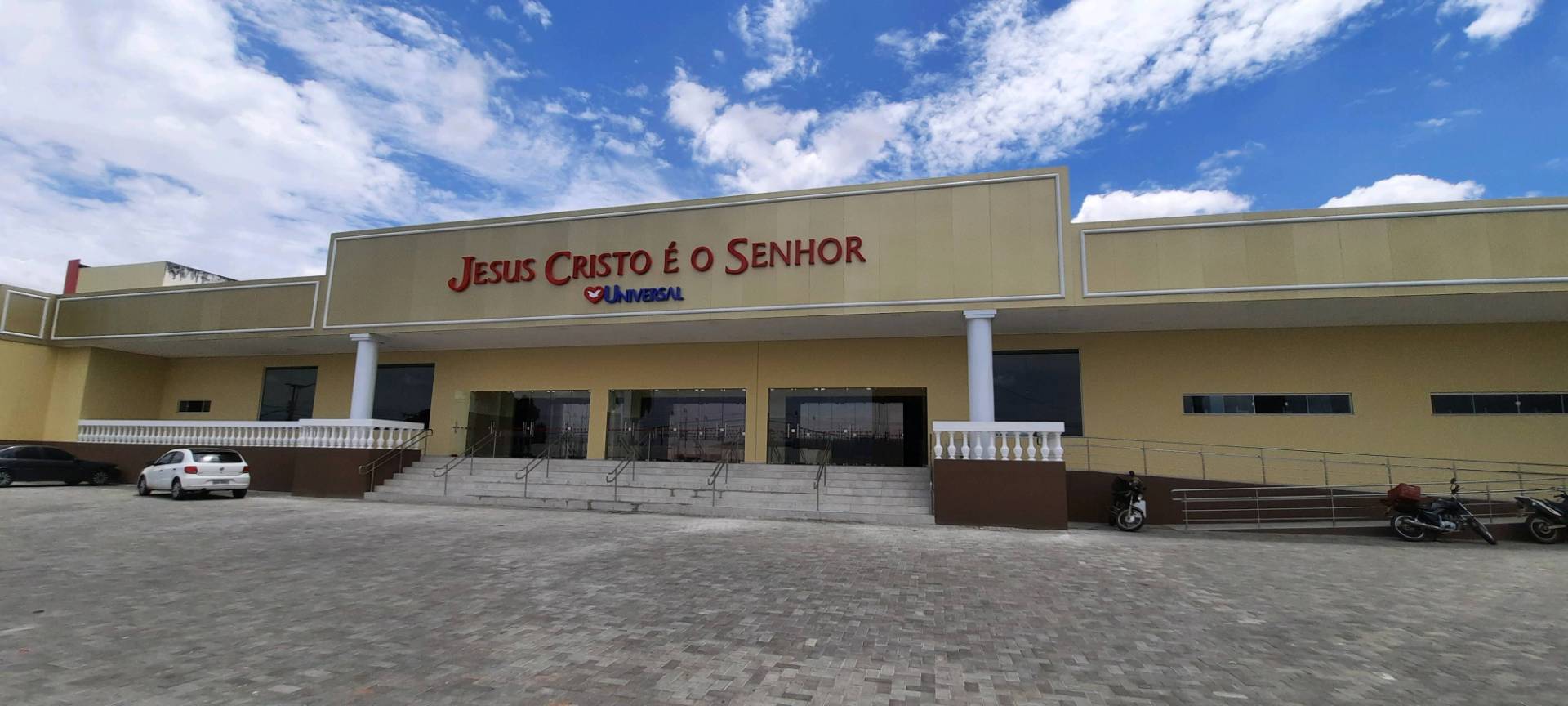 Igreja Universal JUAZEIRO DO NORTE - Avenida Padre Cícero, 2180 - Centro, Juazeiro do Norte - Ceará  - 63132-022 - Brasil, 2180 - Centro Juazeiro do Norte - Ceará - Brasil