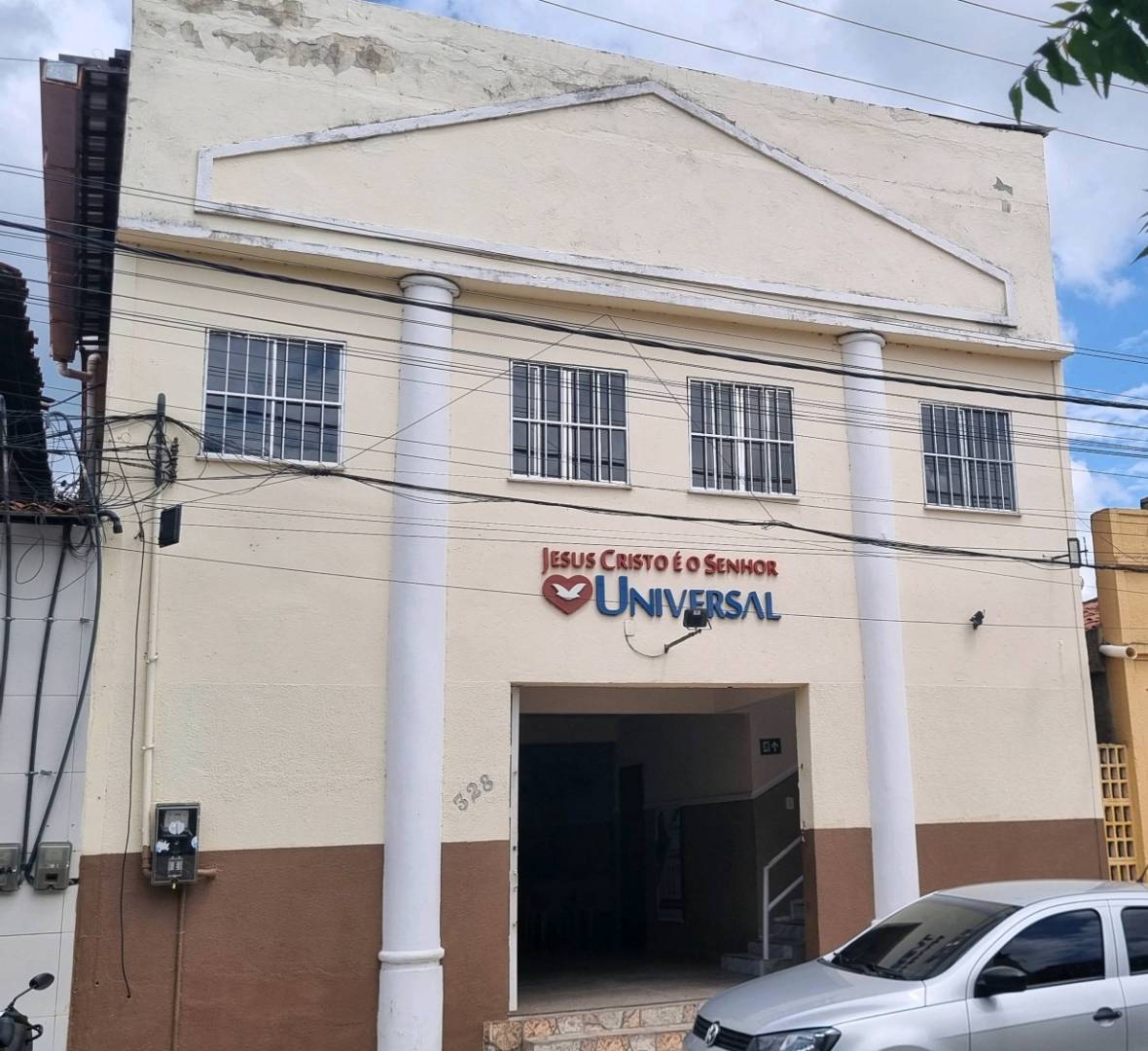 Igreja Universal CANINDE - Rua Tabelião Facundo 328, 328 - Centro , Canindé - Ceará  - 62700000 - Brasil