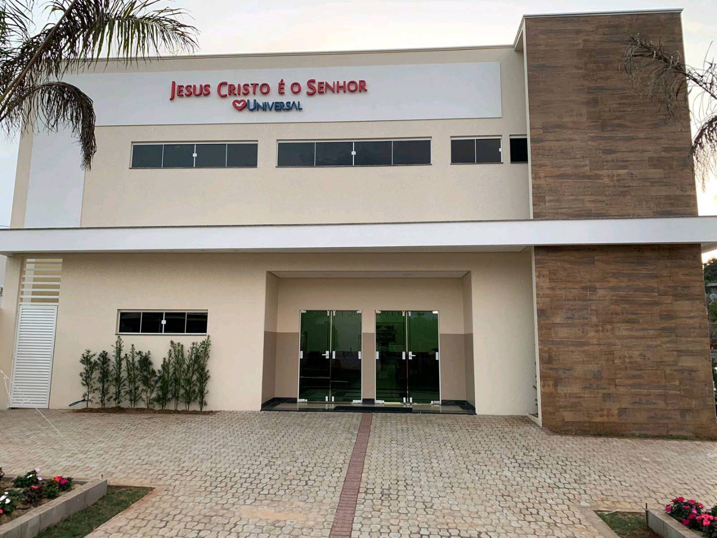 Igreja Universal AMPERE - Rua Duque De Caxias , 134 - Santa Mônica , Ampére - Paraná  - 85640000 - Brasil, 134 - Santa Mônica  Ampére - Paraná - Brasil