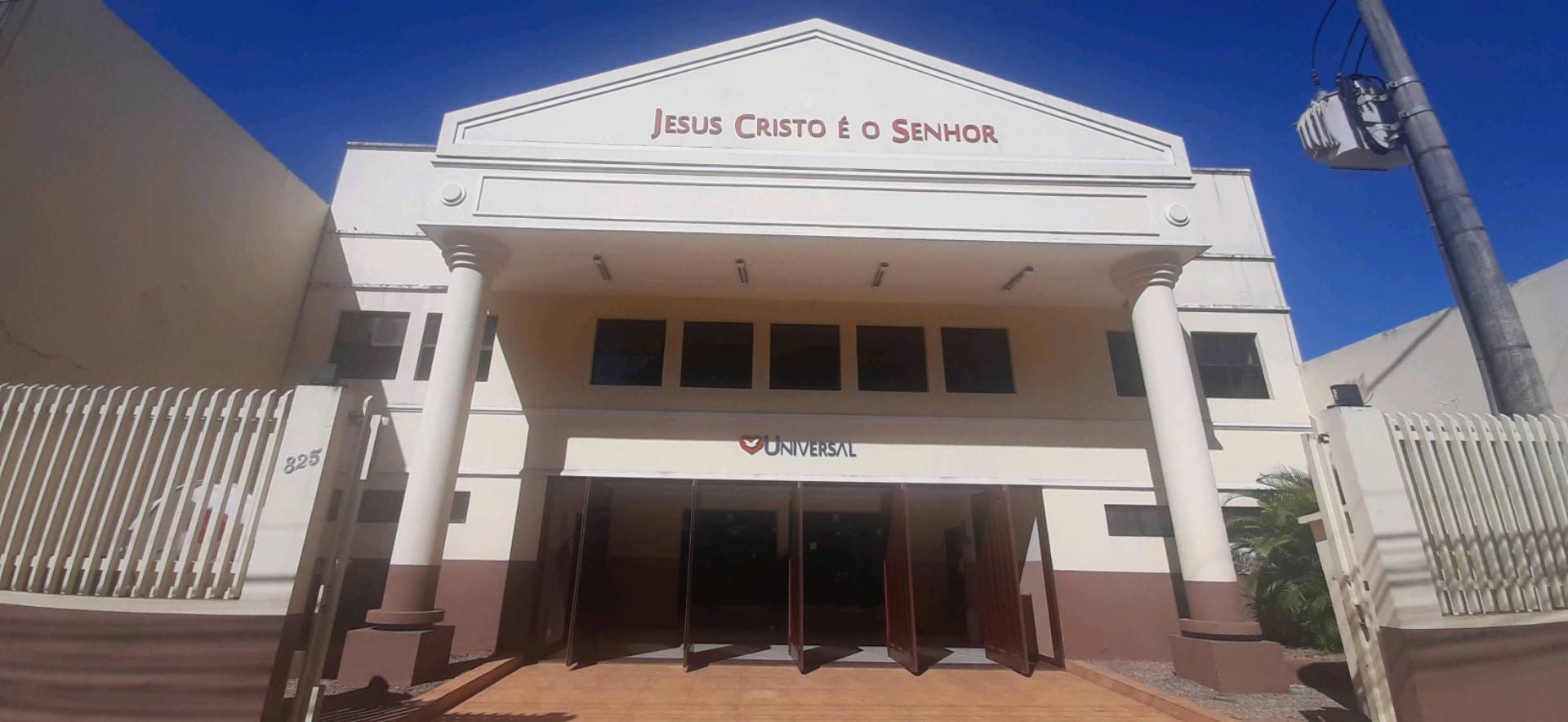 Igreja Universal PARACATU - Avenida Olegário Maciel, 825 - Centro, Paracatu - Minas Gerais  - 38600210 - Brasil
