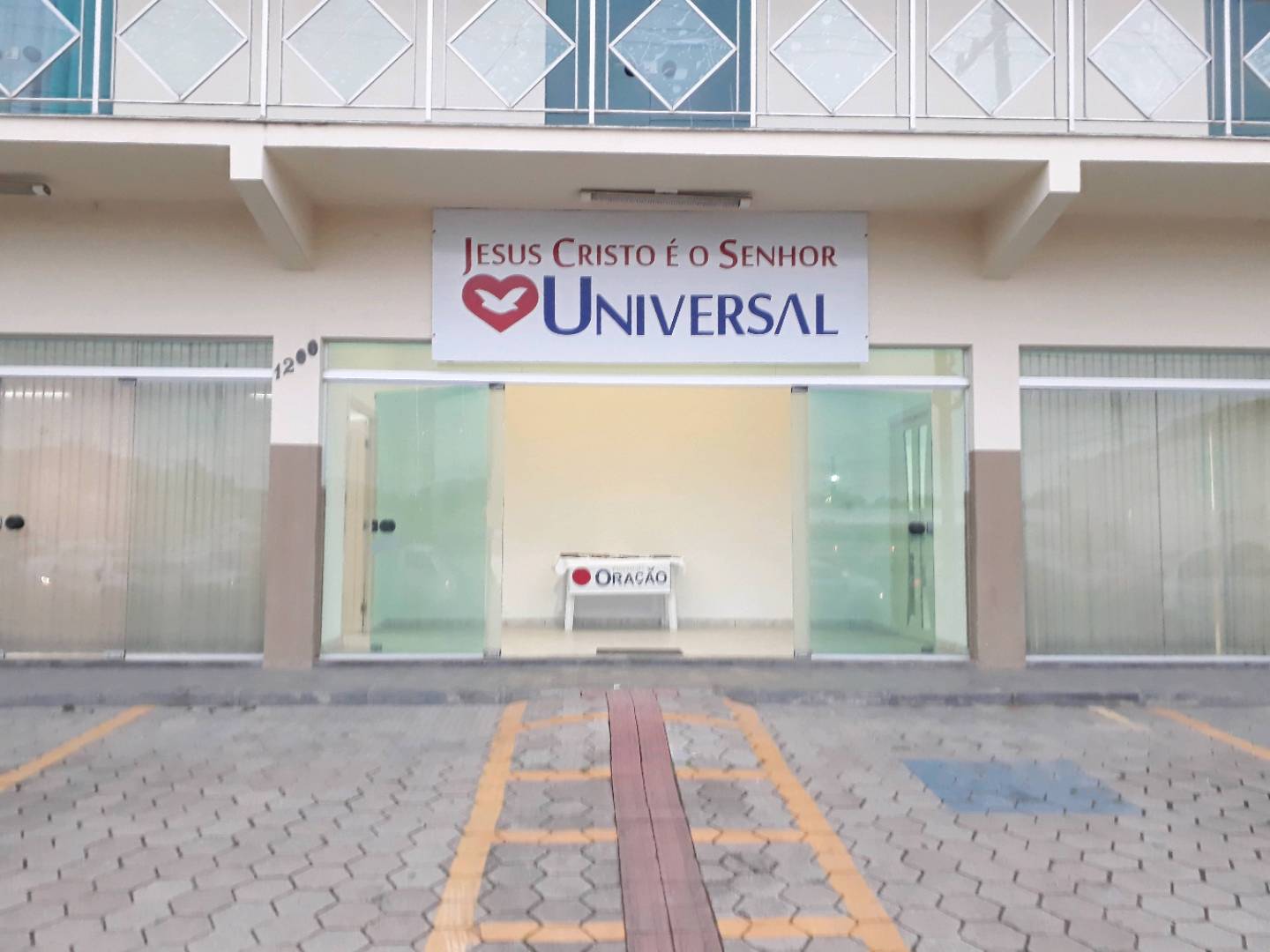 Igreja Universal PETROPOLIS - Avenida Paulo Schroeder, 1200 - Boehmerwald, Joinville - Santa Catarina  - 89232301 - Brasil, 1200 - Boehmerwald Joinville - Santa Catarina - Brasil