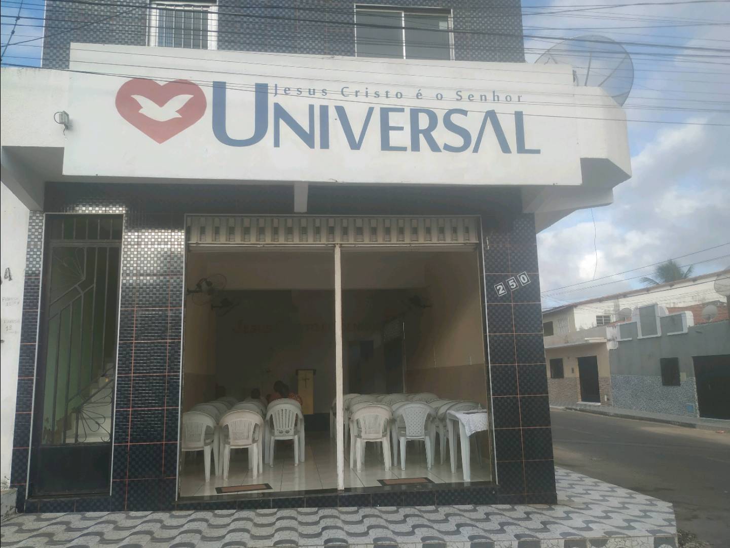 Igreja Universal IRAUCUBA - Rua 7 De Setembro , 250 - Centro , Irauçuba - Ceará  - 62620000 - Brasil, 250 - Centro  Irauçuba - Ceará - Brasil