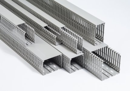 ORTAÇ 100X100 PANO İÇİ DELİKLİ KABLO KANALI RAL 7030 GRİ BOY 2 MT OR0290