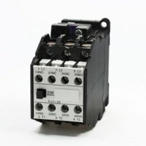 SIEMENS 3TF4311-0BB4 11KW 3 KUTUP 24VDC GÜÇ KONTAKTÖRÜ