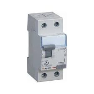 LEGRAND 403341 3X10A C TİPİ 4,5KA XS3 OTOMATİK SİGORTA