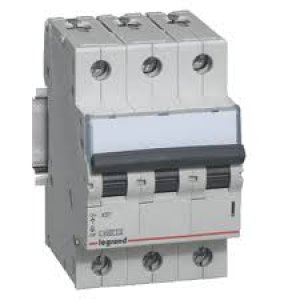 LEGRAND 403340 3X6A C TİPİ 4,5KA XS3 OTOMATİK SİGORTA