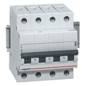 LEGRAND 403501 3X32A B TİPİ XG3 OTOMATİK SİGORTA