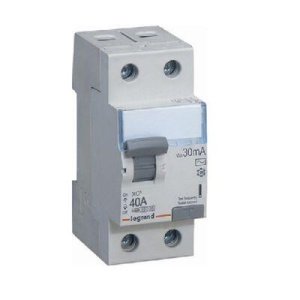 LEGRAND 403183 2X40A 30MA AC TİPİ XC3 KAÇAK AKIM KORUMA ANAHTARI