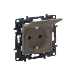 LEGRAND 768518 RAVENTİ BRONZ KAPAKLI TOPRAKLI PRİZ