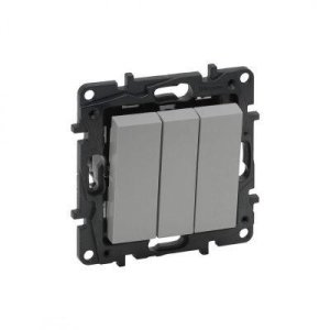 LEGRAND 768203 RAVENTİ ALÜMİNYUM ÜÇLÜ ANAHTAR