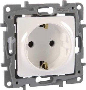 LEGRAND 767515 SALBEİ ŞAMPANYA ÇOCUK KORUMALI TOPRAKLI PRİZ