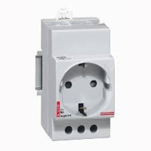 LEGRAND TOPRAKLI PANO PRİZİ RAYA GEÇMELİ