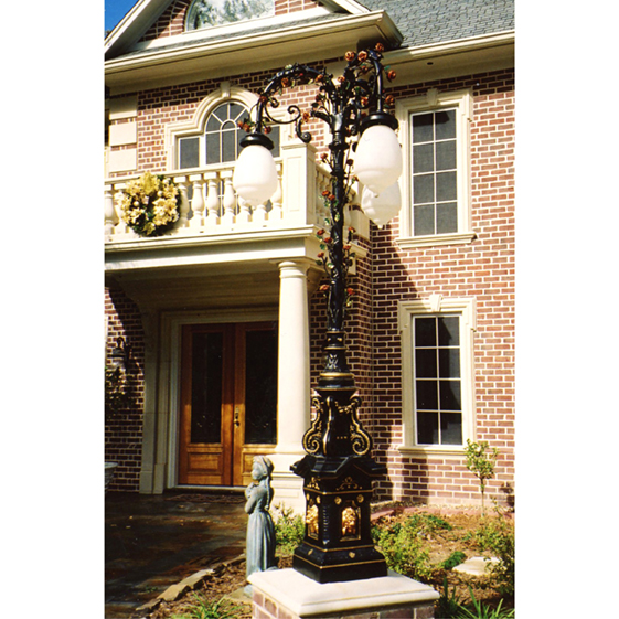 AIDI022 - Iron Light Post