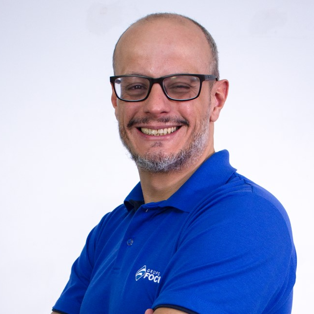 Doutor, Mestre, Especialista e Professor de Legislação Educacional e Conhecimentos Pedagógicos no Focus Concursos.