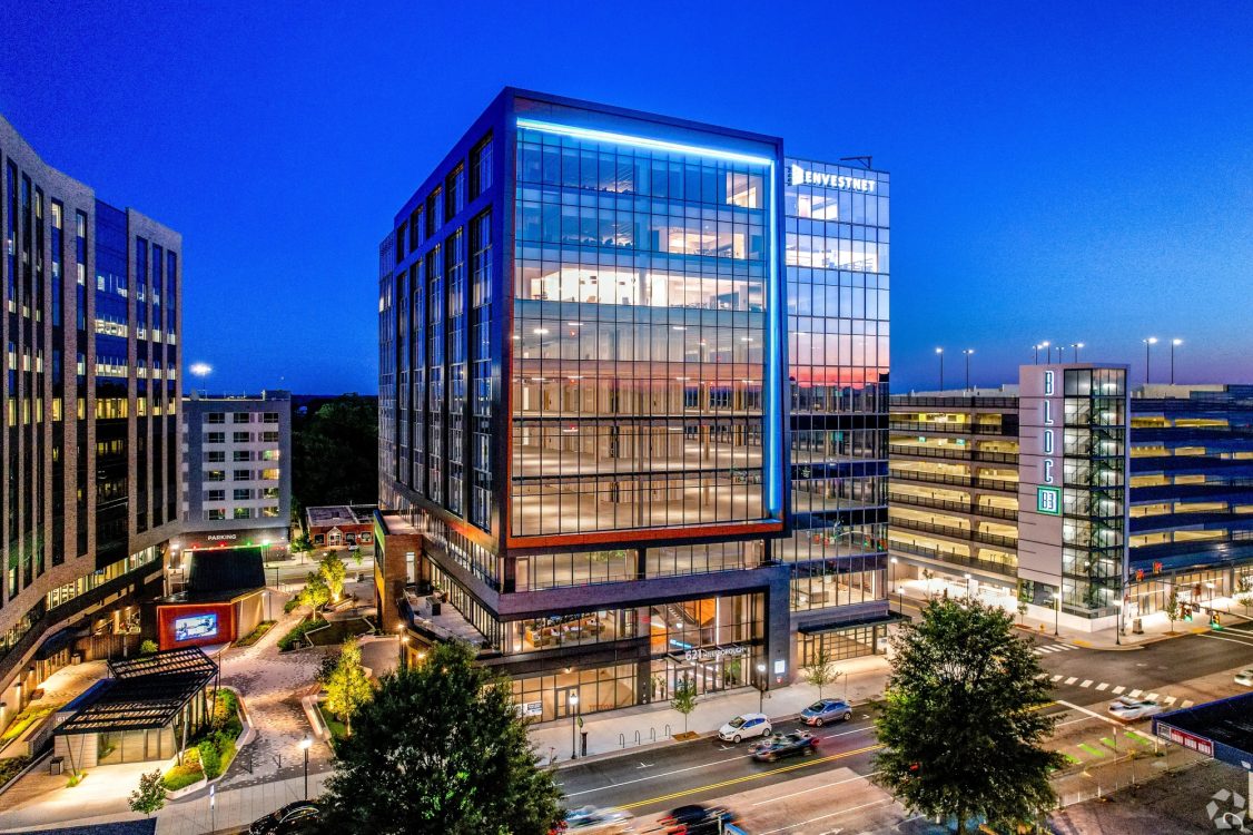 621 Hillsborough Exterior 11