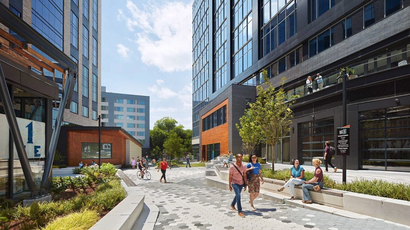 Bloc83 Outdoor Courtyard 1