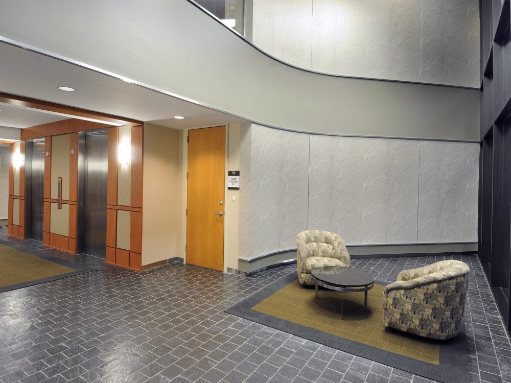 Century Plaza I Int F Gerlich 2014 01