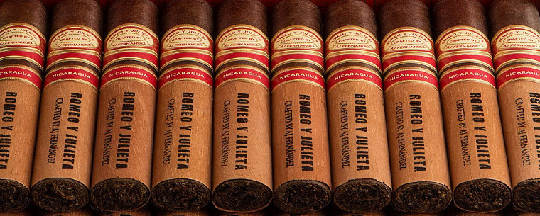 Romeo y Julieta Crafted by AJ Fernandez