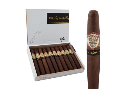 Caldwell Long Live The King 11/07 Maduro Oscuro Perfecto 