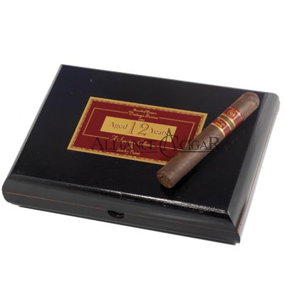 Rocky Patel Vintage 1990, 12 year Robusto 