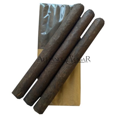 Sun Blessed and Rolled, Maduro Churchill 