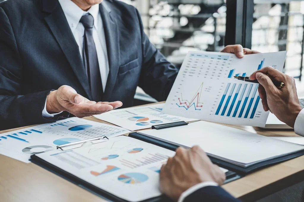 Employee explain about financial