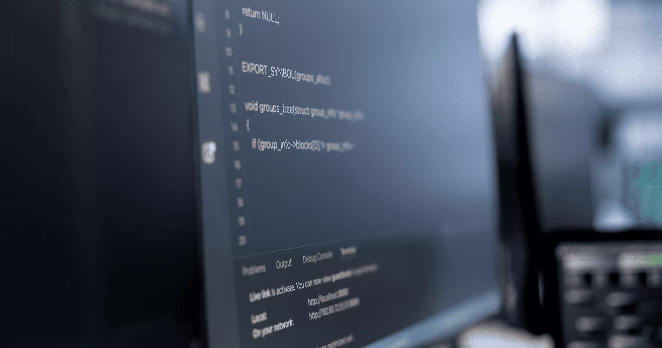 Vue vs React: Which Framework Should You Choose in 2026?