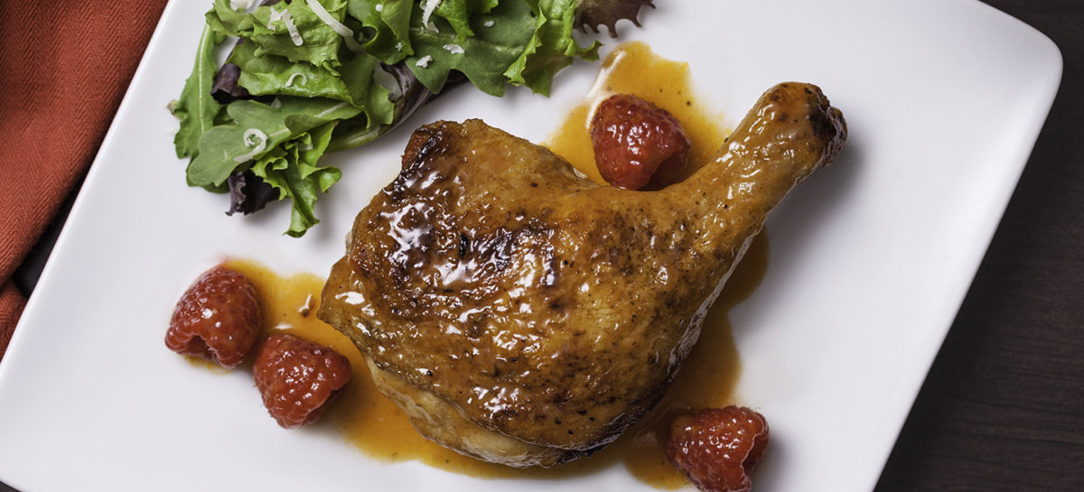 Duck with Raspberries Maple Leaf Farms