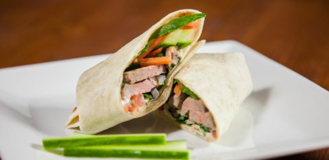 Spicy tandoori duck wraps