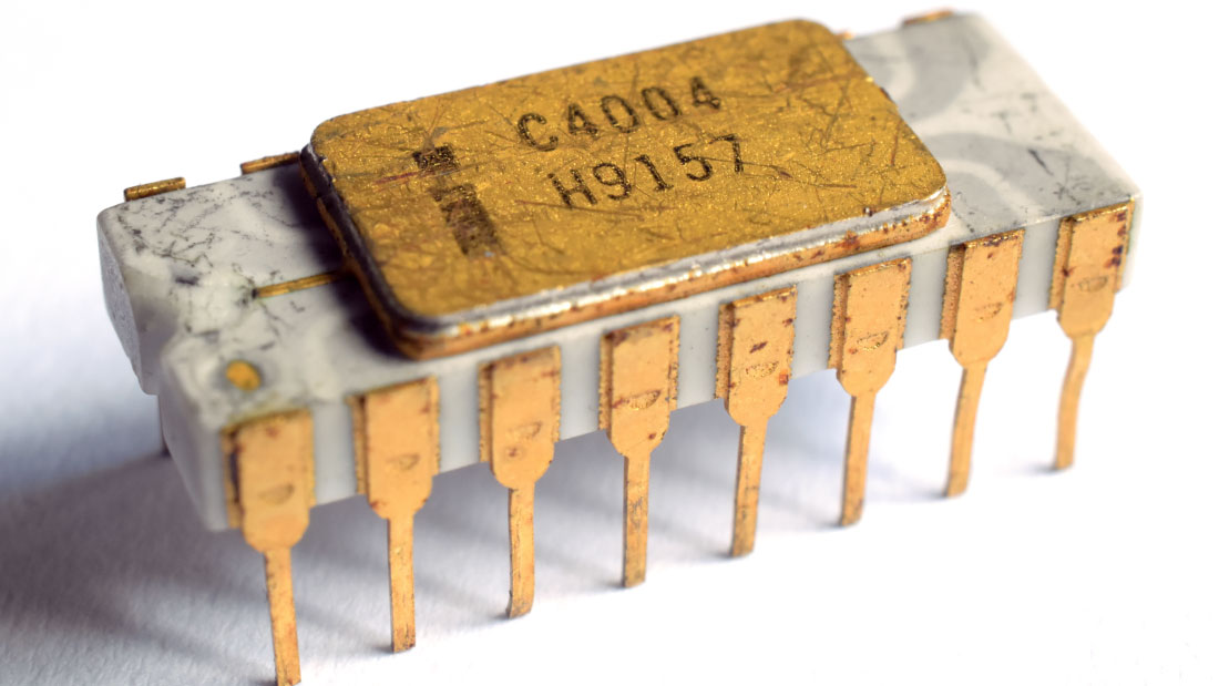 first silicon microchip