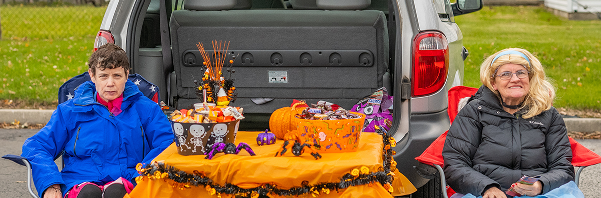 Community supports trunk or treat