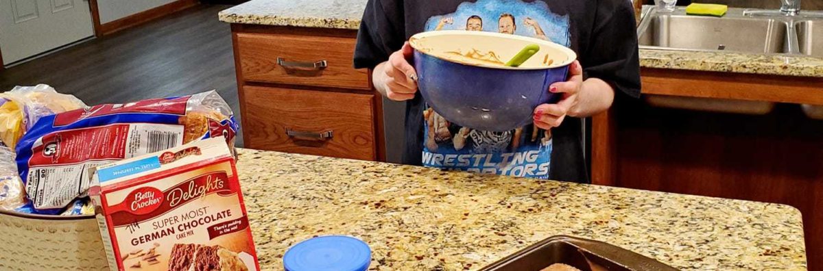 LC Baking a cake