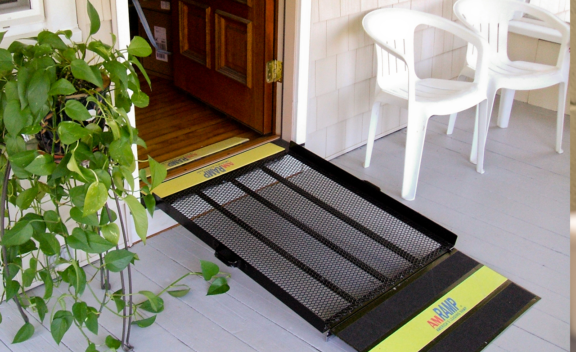 Amramp ramp into home