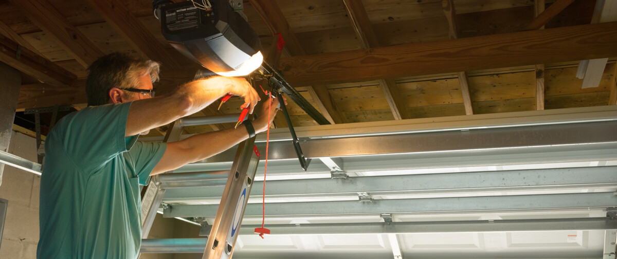 10 DIY Tips for Garage Door Maintenance - The Rop Shop