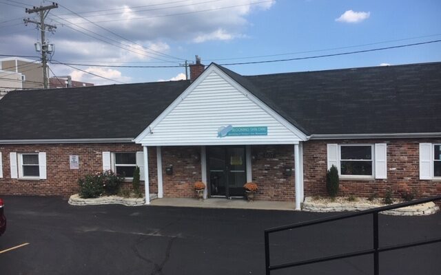 405 S College Ave Bloomington IN Exterior 2542