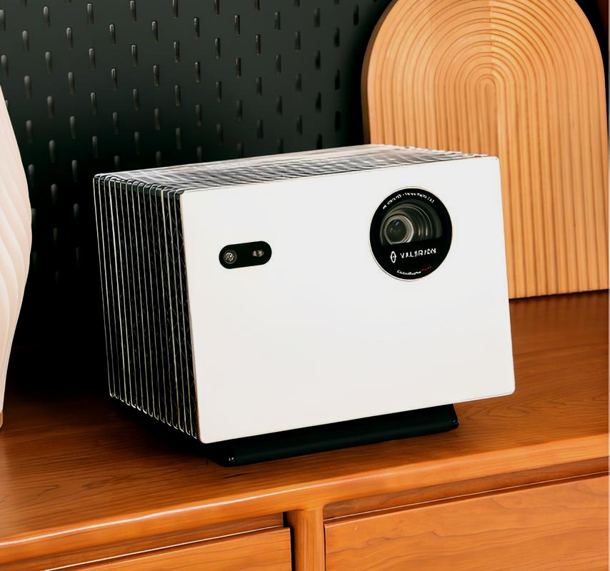 120インチ 耐候性 電動昇降式 マットホワイト スクリーン | Valerion