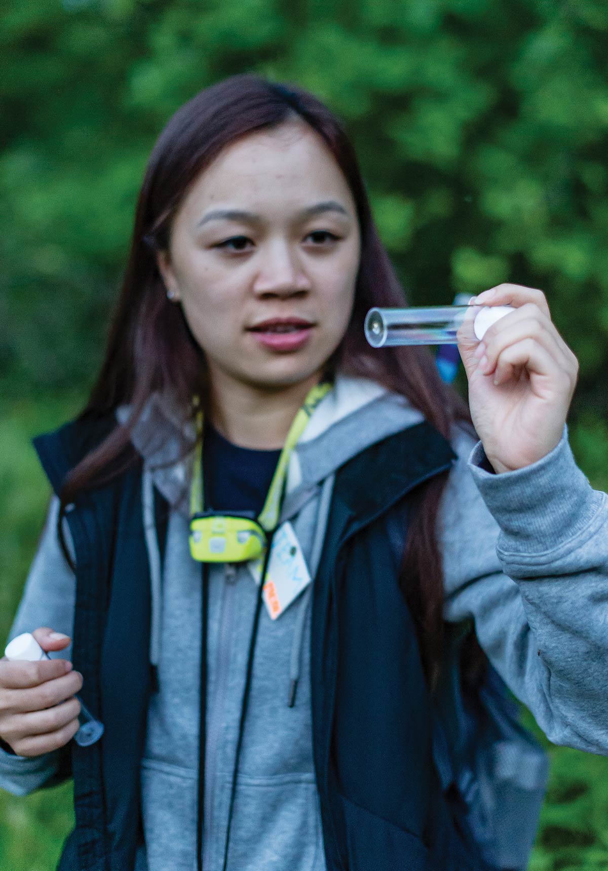 Hanh Tran ’20 verifies the identity of a firefly Hanh Tran ’20 verifies the identity of a firefly