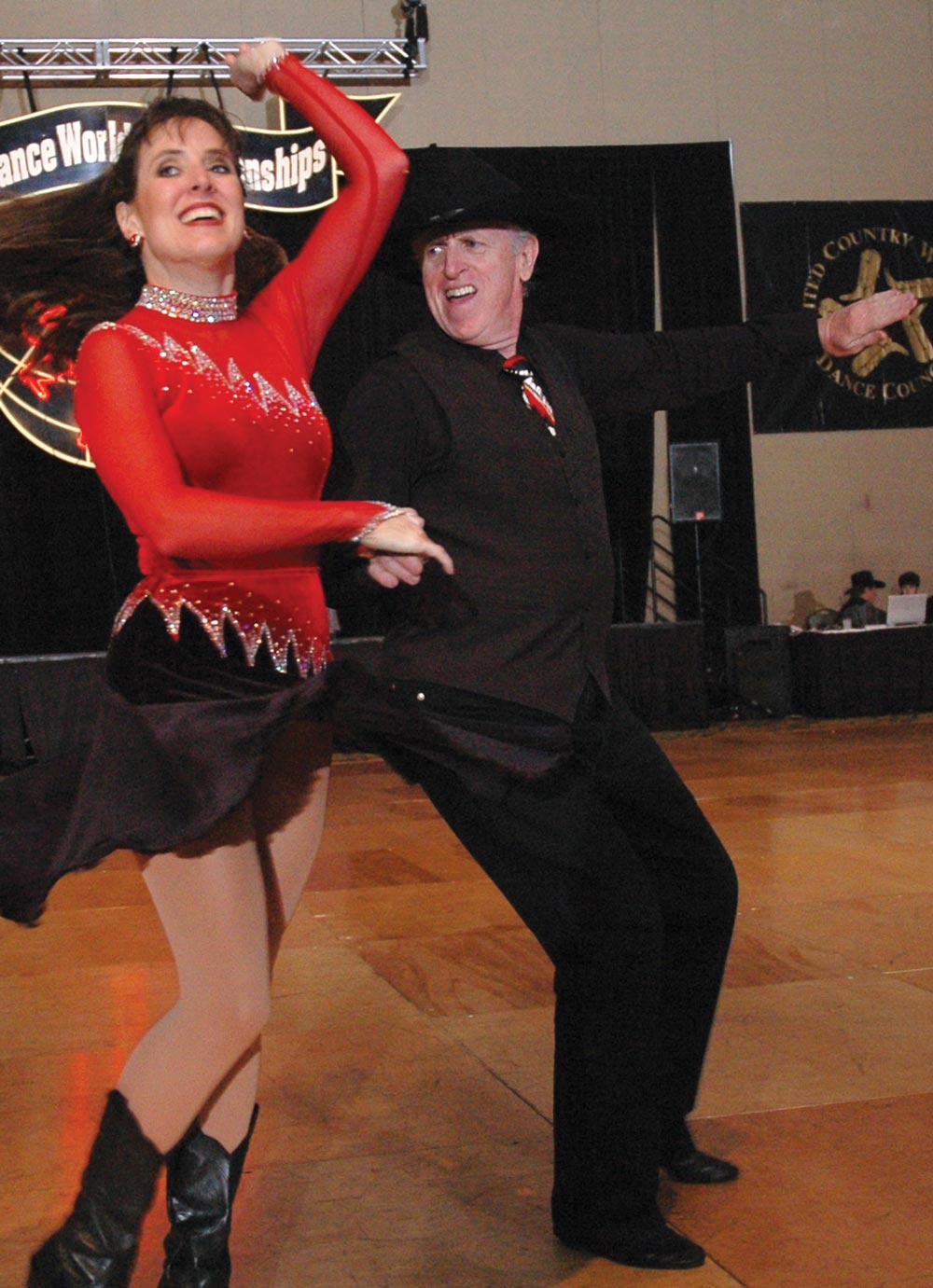 Shawna Dysart and Lawrence Casey ’61 hoof