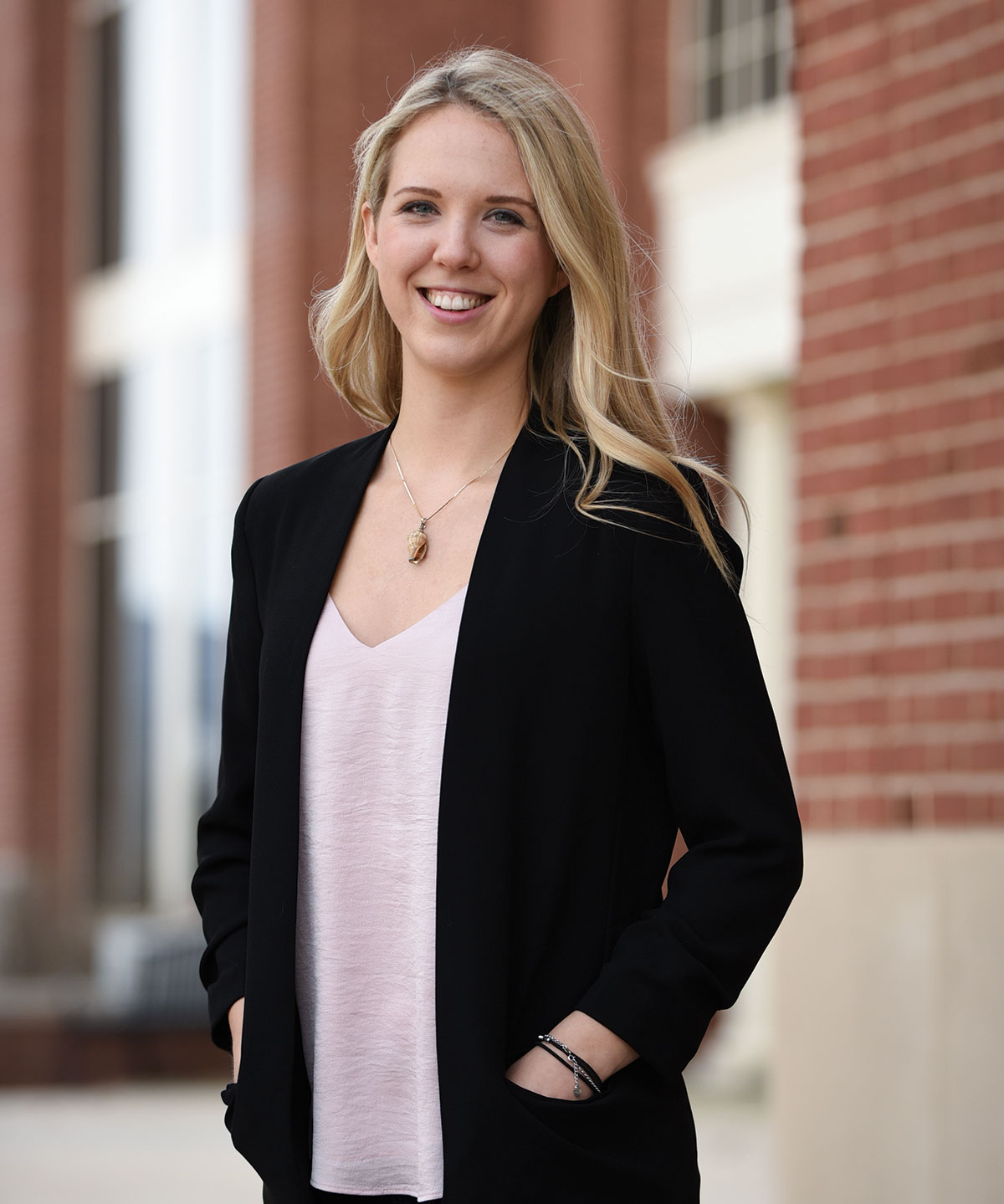 Lauren Hallanan ’10 Lauren Hallanan ’10 has built a career as a savvy social influencer in China