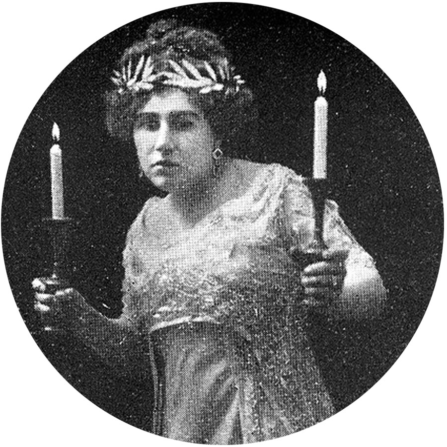 Emmy Destinn as Tosca