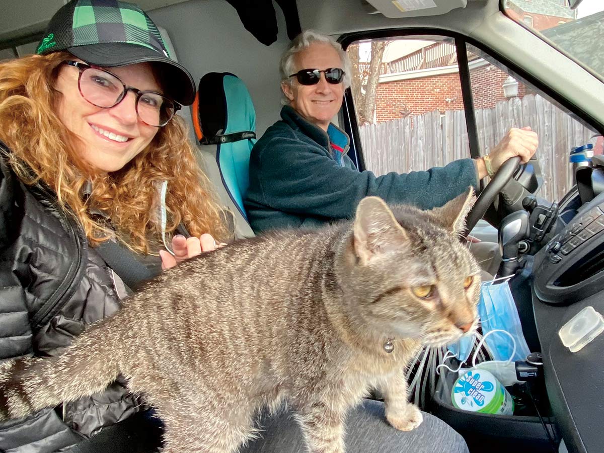 Jeff Hines ’84, wife Patti Stirk and their 19-year-old cat hit the road during the pandemic