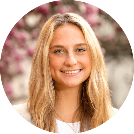 Headshot of Abigail Kates ’24