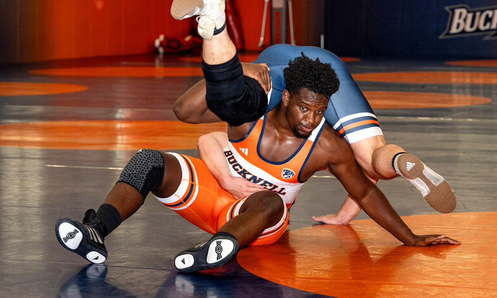 Dorian Crosby wrestling